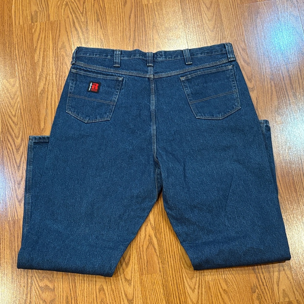 Wrangler Riggs Relaxed Fit Dark Blue Jeans NWOT 42X34